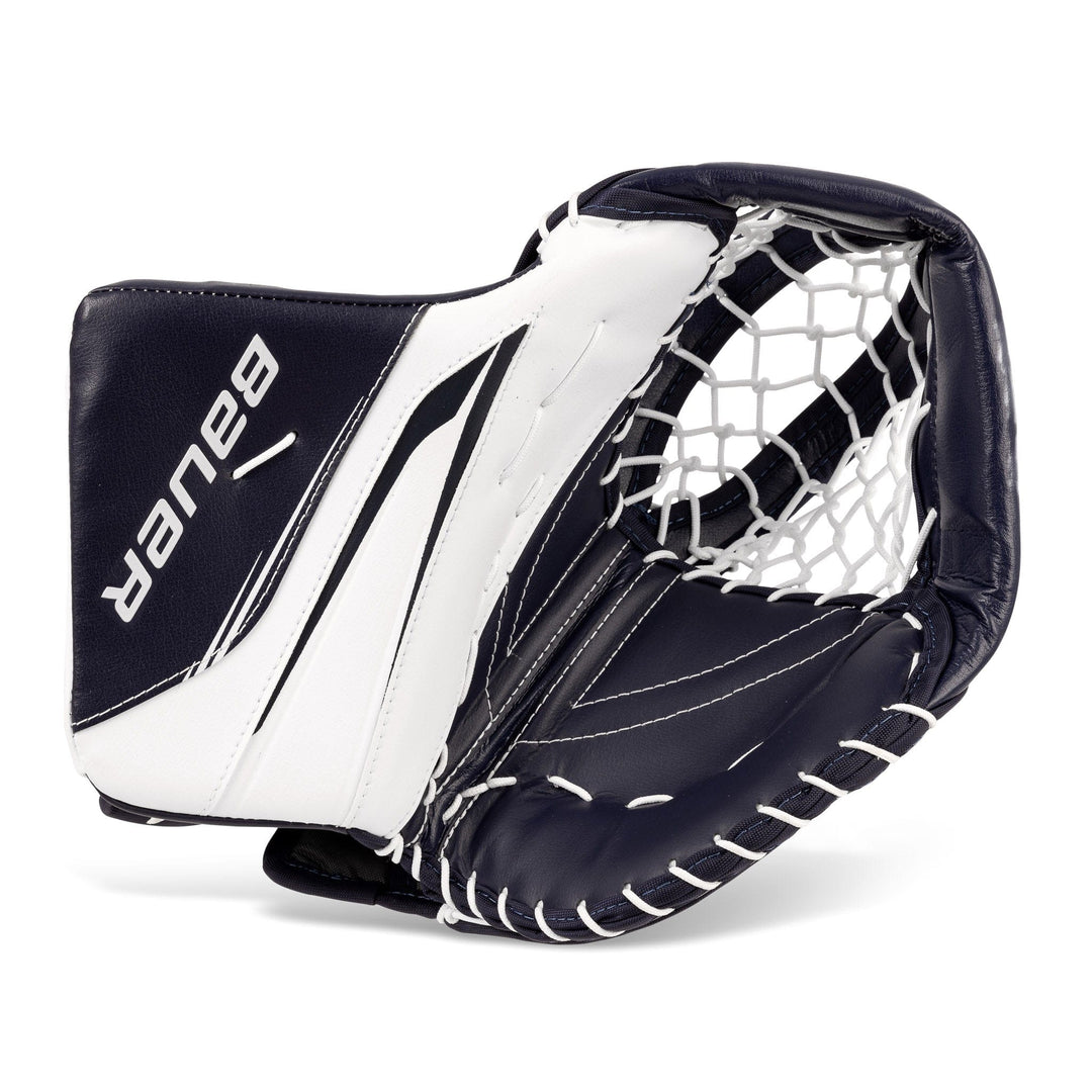 https://www.thehockeyshop.com/cdn/shop/files/bauer-catchers-bauer-vapor-x5-pro-senior-catcher-white-navy-regular-30692588191810_1080x.jpg?v=1697745218