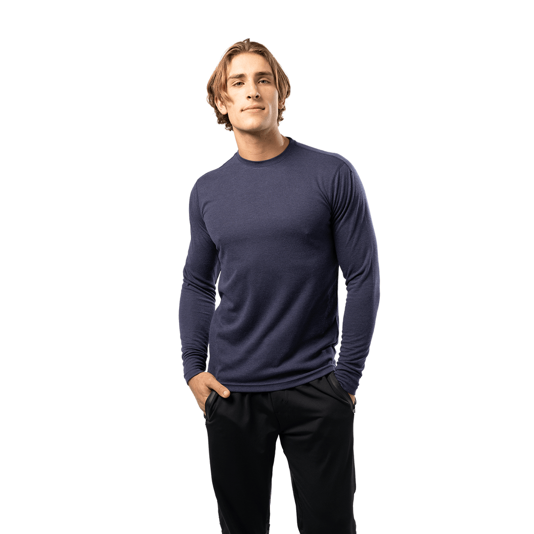 https://www.thehockeyshop.com/cdn/shop/files/bauer-shirts-bauer-flc-merino-tech-longsleeve-mens-shirt-navy-l-31532899303490_1080x.png?v=1714083805