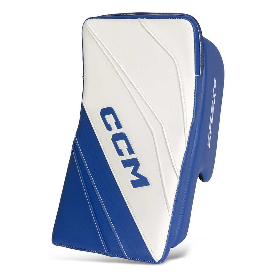 https://www.thehockeyshop.com/cdn/shop/files/ccm-blockers-ccm-extreme-flex-6-senior-goalie-blocker-30735358558274_900x.jpg?v=1694731134